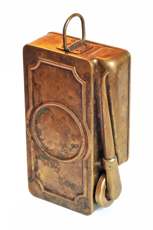 Vintage Oil Dispenser Pump (brass)