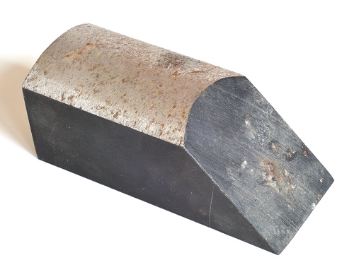 Convex cylindrical anvil